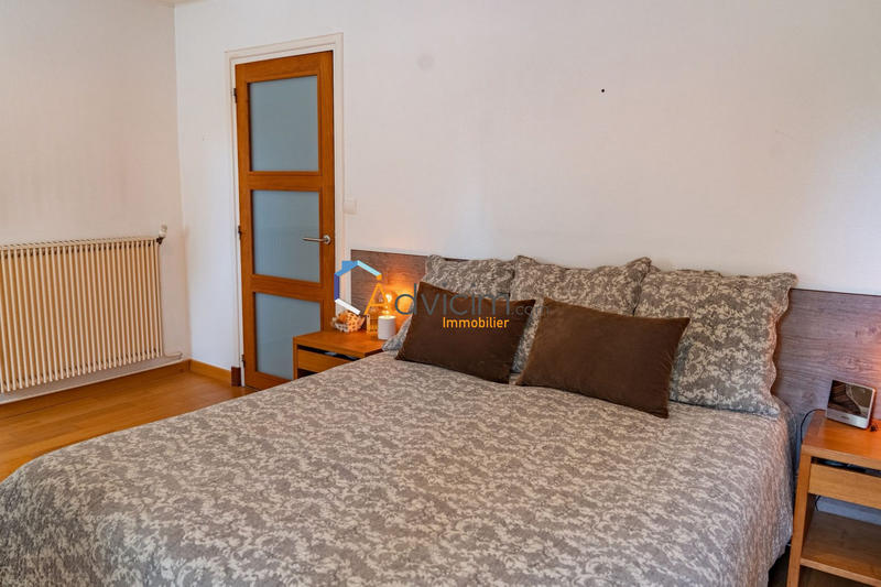 Maison - 280 m² - 7 pièces