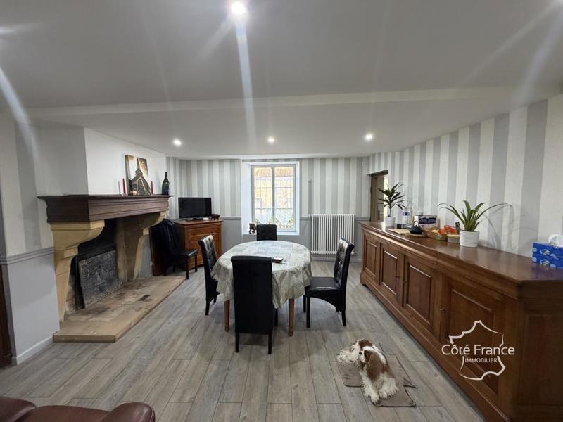 Demeure - 418 m² - 14 pièces