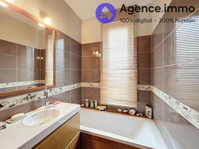 Maison - 108 m² - 5 pièces