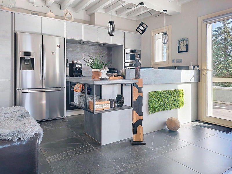 Maison - 216 m² - 7 pièces