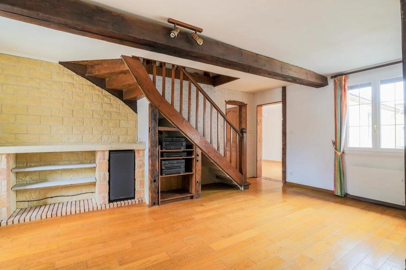 Maison - 210 m² - 6 pièces