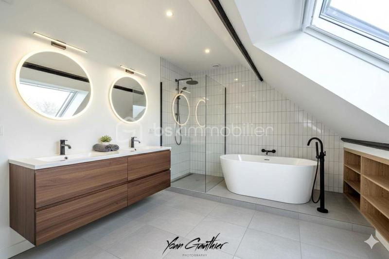 Maison - 130 m² - 6 pièces