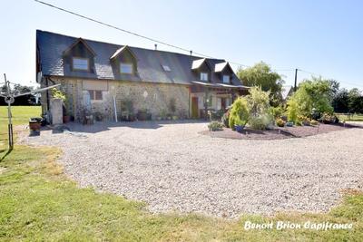 Maison - 153 m² - 7 pièces