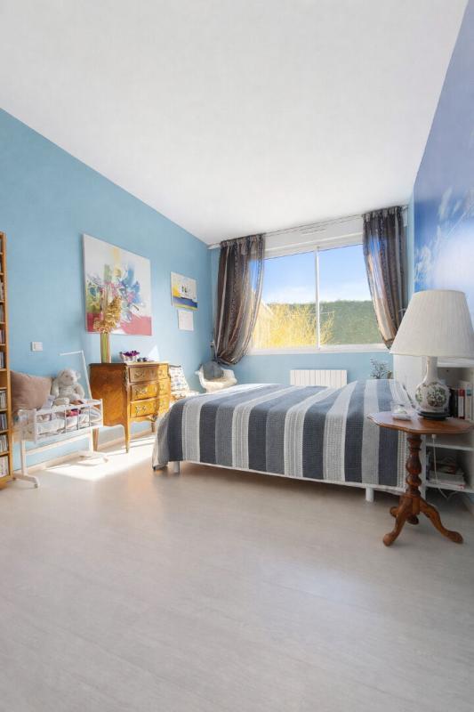 Maison - 220 m² - 6 pièces