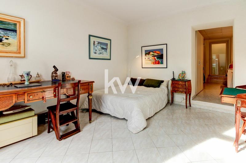 Appartement - 99 m² - 4 pièces