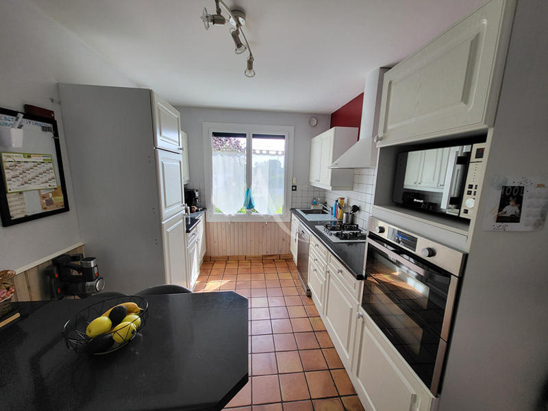 Maison - 180 m² - 7 pièces