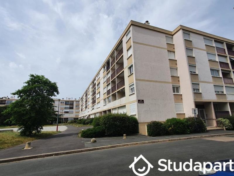 Chambre - 12 m² - 1 pièce