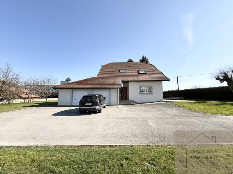 Maison - 197 m² - 4 pièces