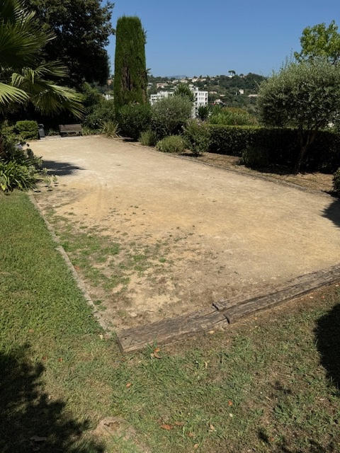 Appartement - 92 m² - 4 pièces