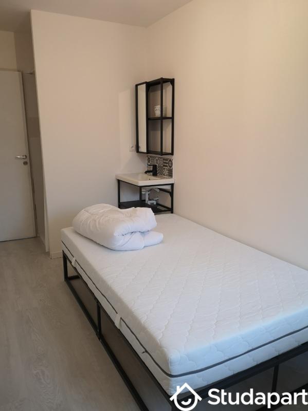 Chambre - 12 m² - 1 pièce