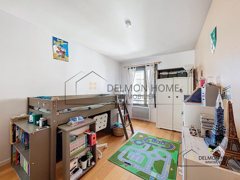 Appartement - 86 m² - 4 pièces