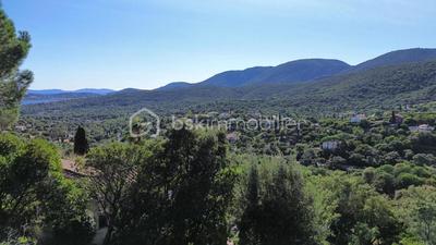 Terrain constructible - 1 198 m²