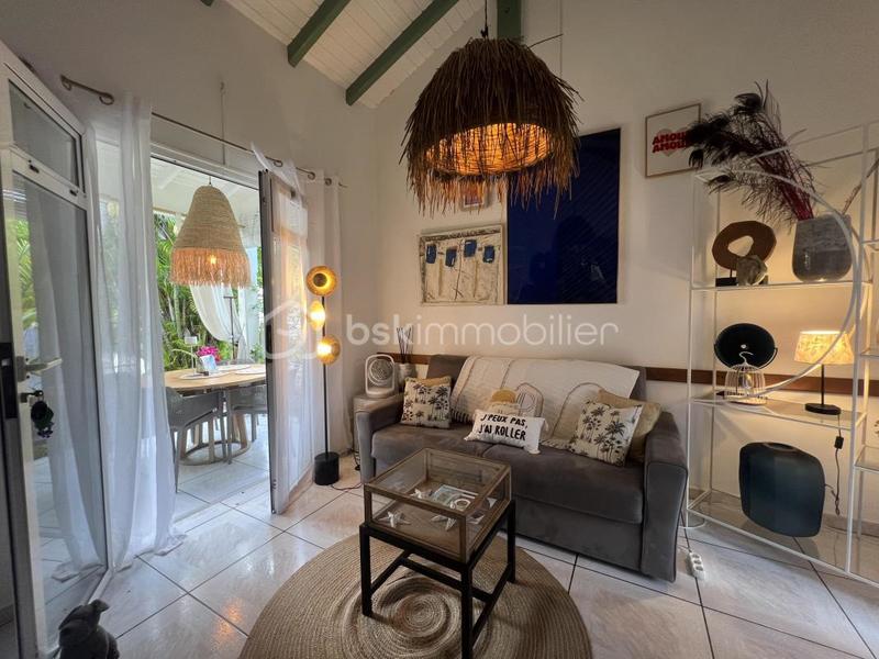 Propriété - 256 m² - 14 pièces