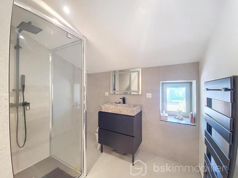 Corps de ferme - 170 m² - 7 pièces