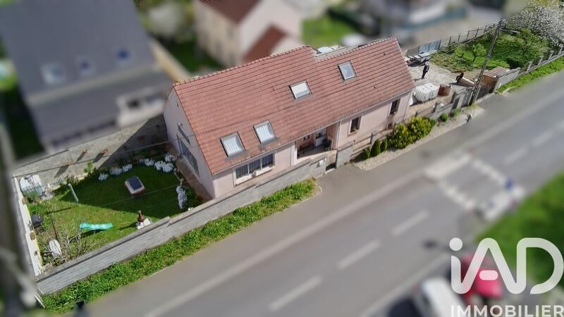 Maison - 161 m² - 7 pièces