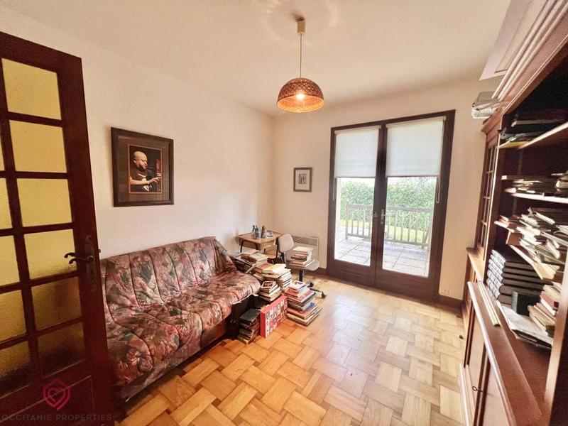 Demeure - 310 m² - 9 pièces