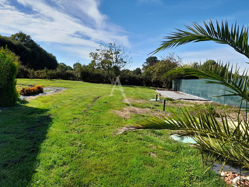 Maison - 199 m² - 7 pièces