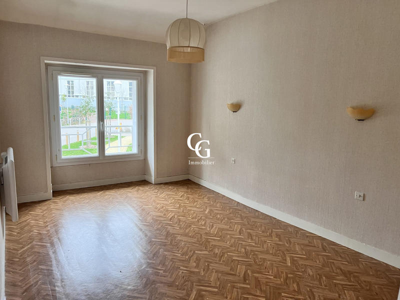 Maison - 92 m² - 3 pièces