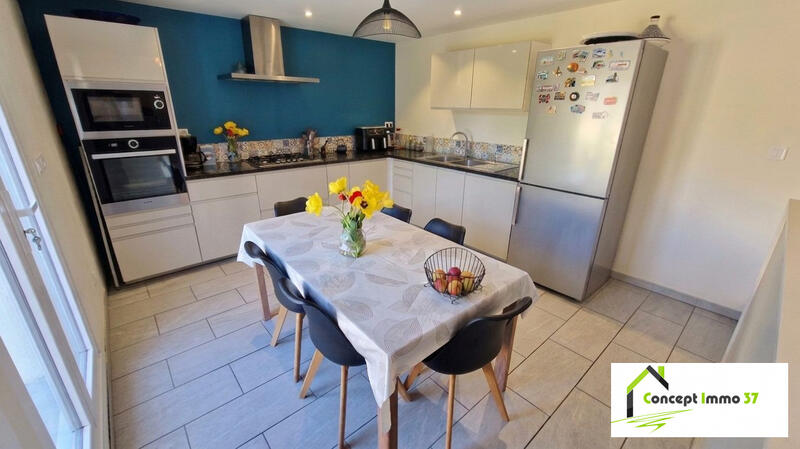 Maison traditionnelle - 133 m² - 7 pièces