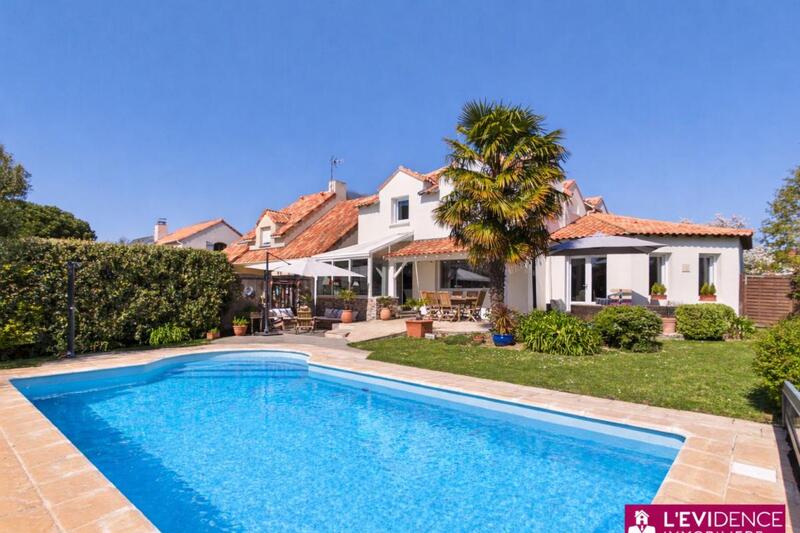 Maison - 160 m² - 6 pièces