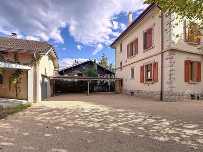 Maison bourgeoise - 227 m² - 7 pièces