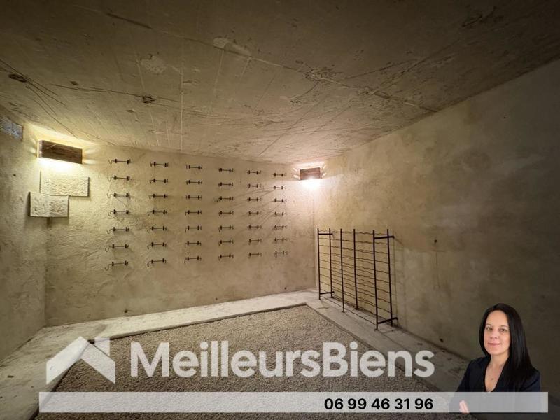 Maison - 265 m² - 1 pièce