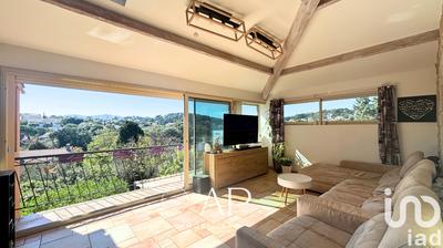 Maison - 195 m² - 8 pièces