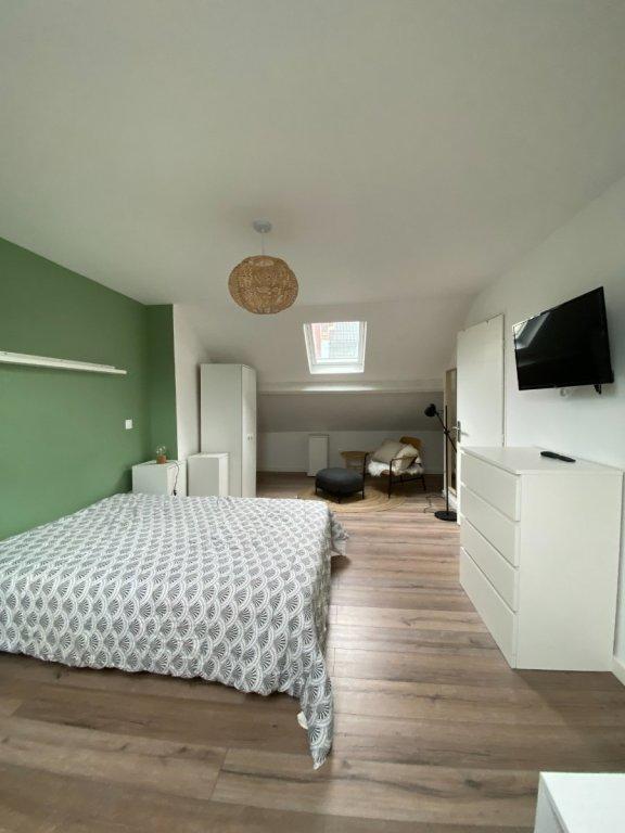 Chambre - 15 m² - 8 pièces