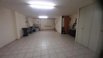 Maison - 99 m² - 5 pièces