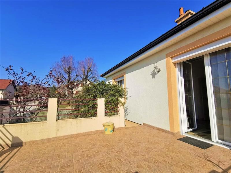 Maison - 90 m² - 5 pièces