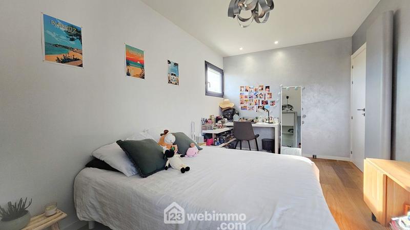 Villa - 165 m² - 8 pièces