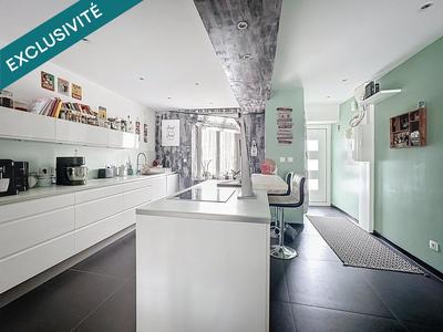 Maison - 140 m² - 6 pièces