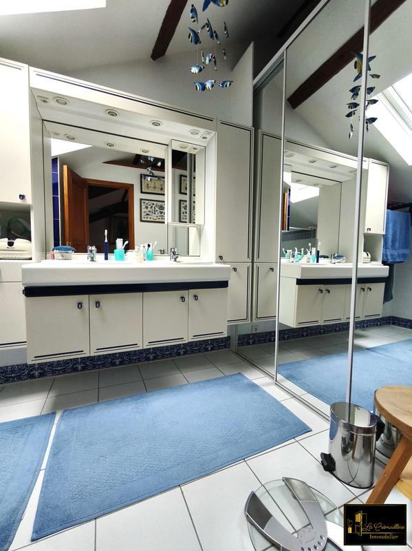 Maison ancienne - 200 m² - 7 pièces