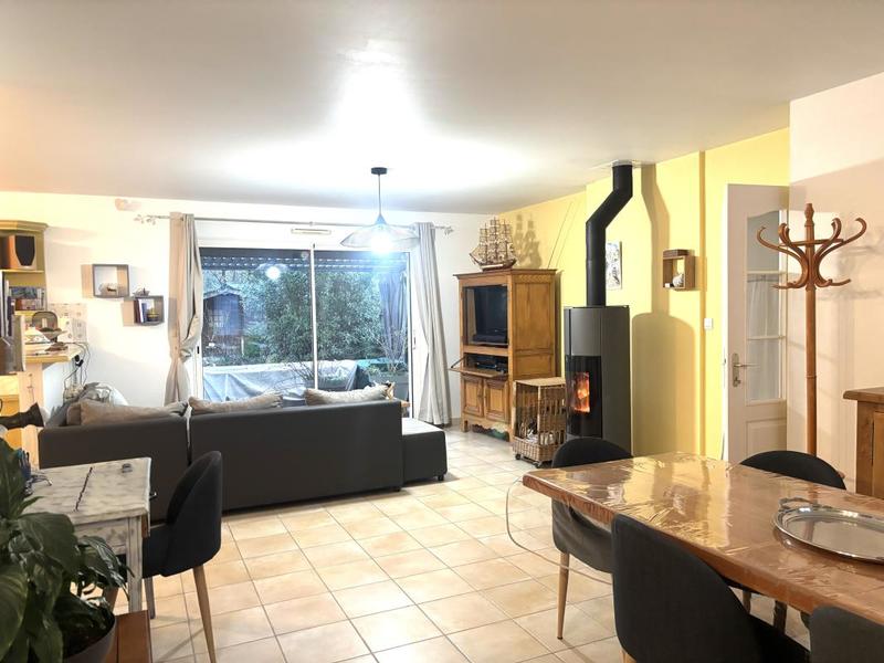 Maison - 110 m² - 6 pièces