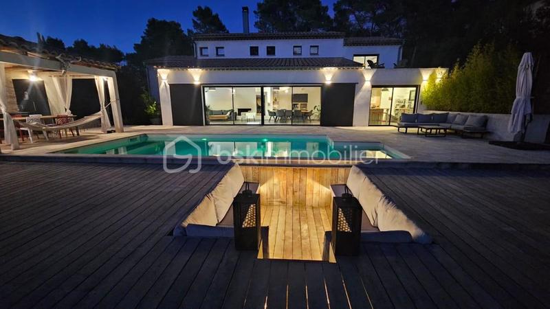 Maison - 170 m² - 4 pièces