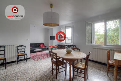 Appartement - 80 m² - 3 pièces