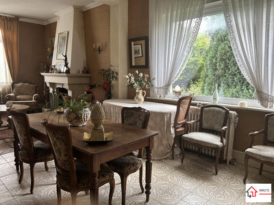 Maison - 227 m² - 12 pièces