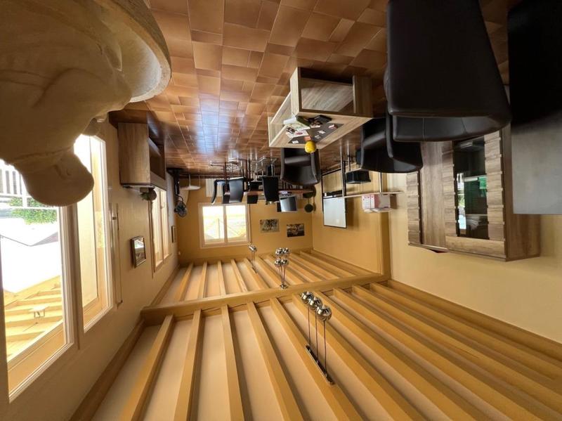 Maison - 144 m² - 7 pièces