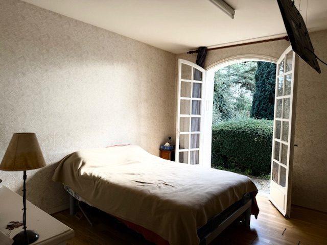 Maison - 182 m² - 7 pièces