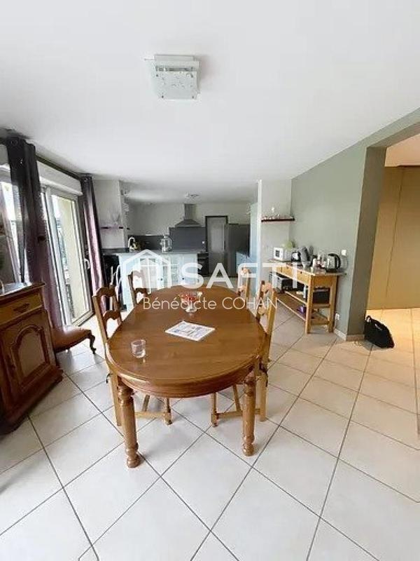 Maison - 250 m² - 10 pièces