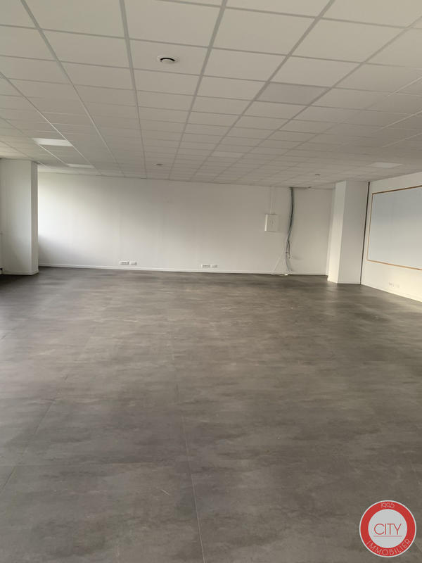 Local commercial - 119 m²