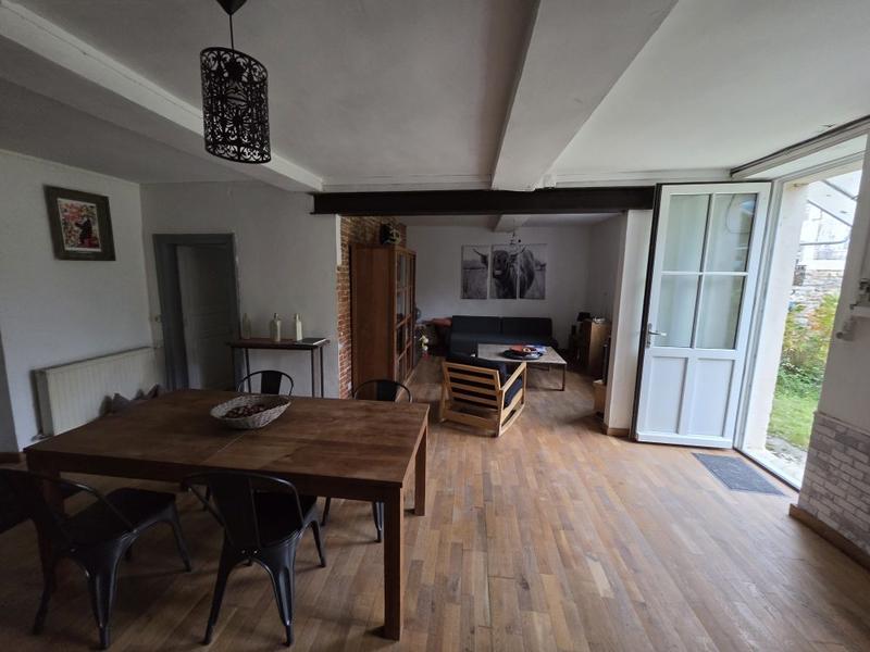 Maison - 104 m² - 4 pièces