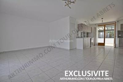 Maison - 102 m² - 6 pièces