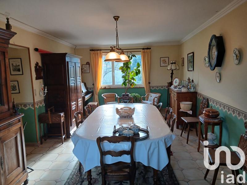 Maison - 142 m² - 8 pièces