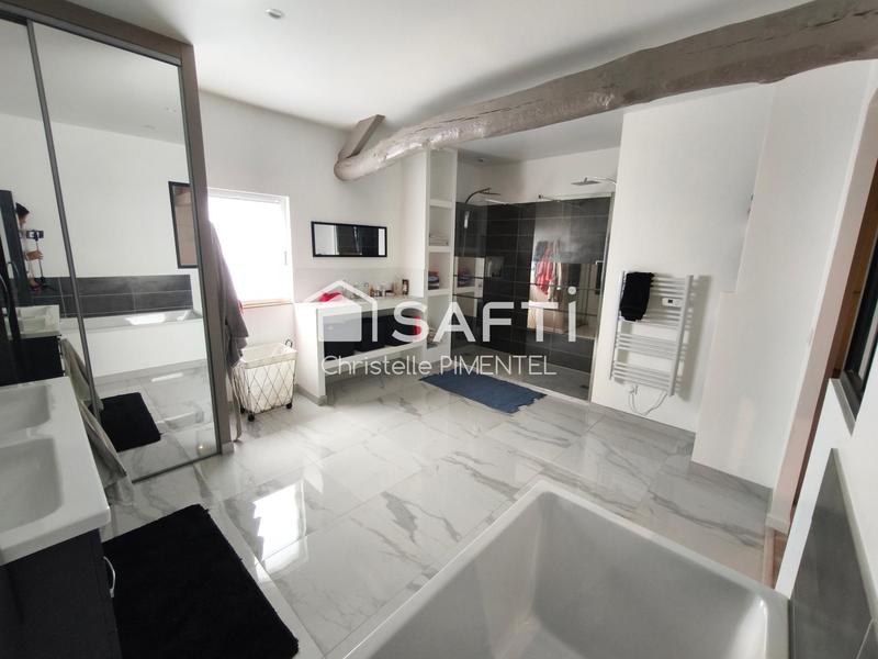 Maison - 198 m² - 6 pièces