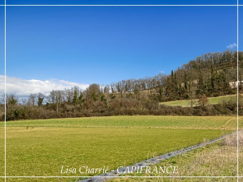 Terrain constructible - 11 142 m²