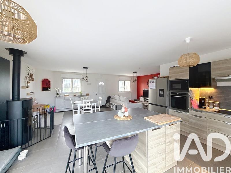 Maison - 95 m² - 4 pièces