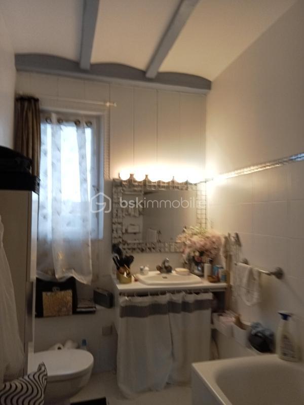 Propriété - 190 m² - 12 pièces