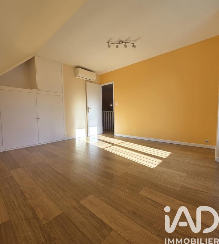 Maison - 210 m² - 7 pièces