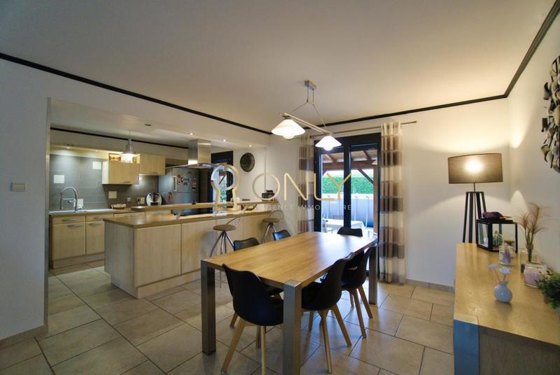 Maison - 100 m² - 5 pièces